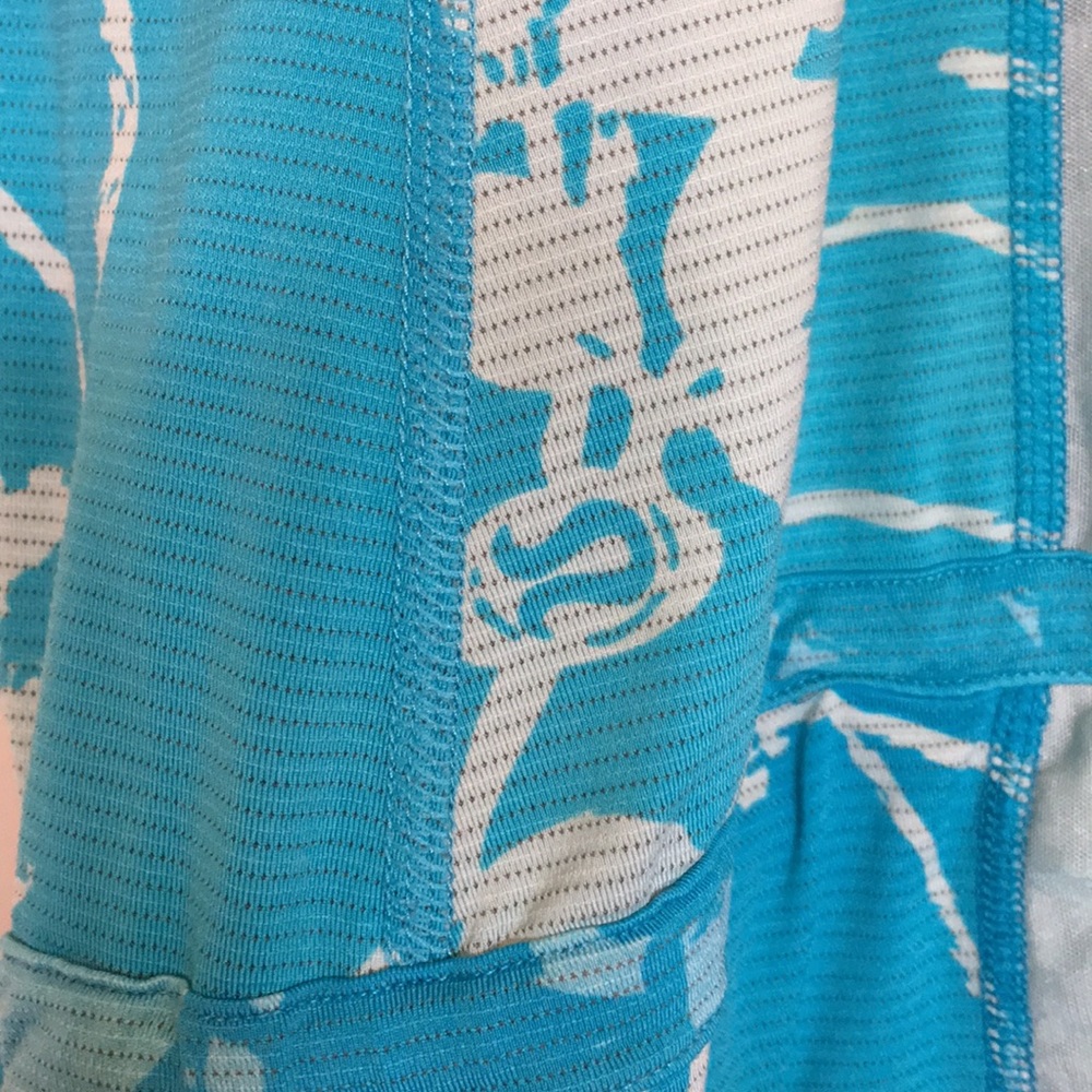 Lululemon Blue Racerback - Picture 4 of 5